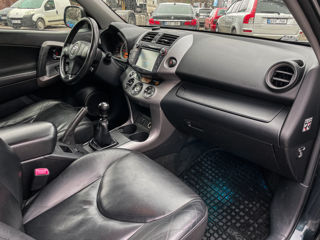 Toyota Rav 4 foto 13