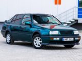 Volkswagen Vento foto 1