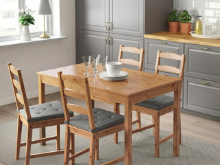 Set Ikea masă cu 4 scaune din lemn foto 1