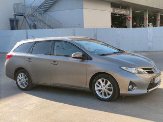 Toyota Auris foto 4