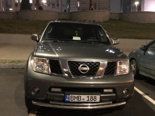 Nissan Pathfinder foto 6