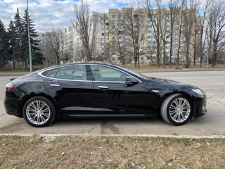 Tesla Model S foto 4