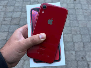 iPhone XR фото 1