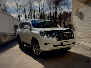 Toyota Land Cruiser Prado foto 1