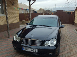 Mercedes C-Class