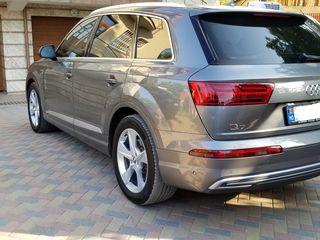 Audi Q7 foto 9