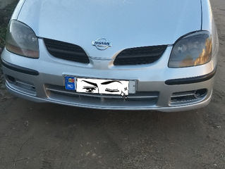 Nissan Almera foto 4