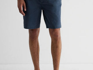 Шорты новые. Pleated Stretch Modern Chino Shorts 8" size 31