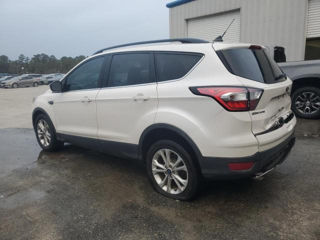 Ford Escape foto 2