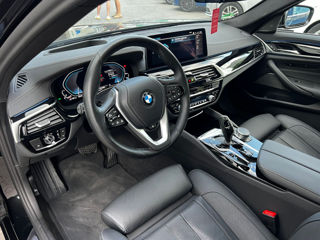 BMW 5 Series foto 6