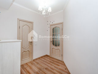 Apartament cu 2 camere, 80 m², Buiucani, Chișinău foto 16