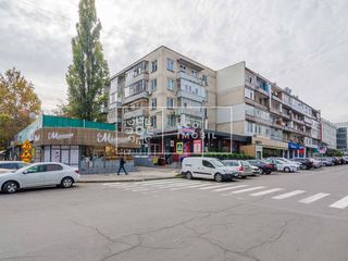 Centru, str. Bănulescu-Bodoni, chirie spațiu comercial, 400 m.p, 4 000€ foto 18