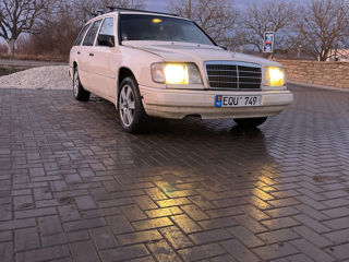 Mercedes Series (W124)