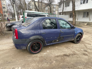 Dacia Logan foto 4