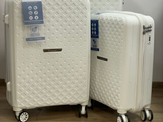 Комплекты чемоданов из полипропилена  3 штуки . foto 7