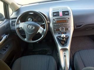 Toyota Auris foto 7