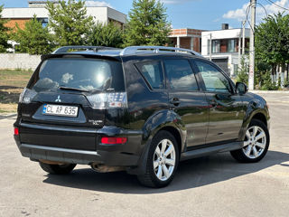 Mitsubishi Outlander foto 4