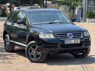 Volkswagen Touareg foto 0
