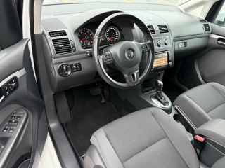 Volkswagen Touran foto 9