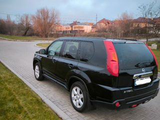 Nissan X-Trail foto 2