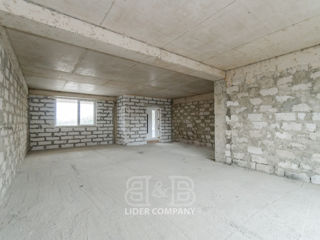 TownHouse generos 290 m2 în Stăuceni foto 4