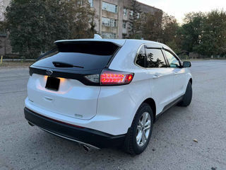 Ford Edge foto 3