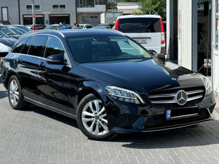 Mercedes C-Class foto 3