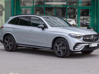 Mercedes-Benz GLC 300 d 4MATIC argintiu high-tech