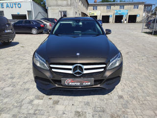 Mercedes C-Class foto 2