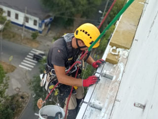 Alpinism industrial, lucrări la mare altitudine de orice complexitate, servicii de alpinism