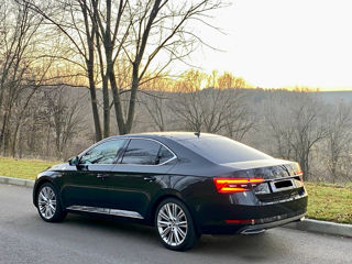 Skoda Superb foto 4