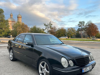 Mercedes E-Class foto 6