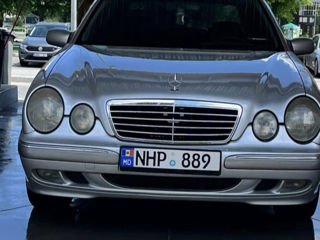 Mercedes E-Class foto 6