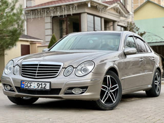 Mercedes E-Class foto 1