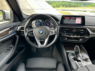 BMW 5 Series foto 8