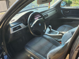 BMW 3 Series foto 4