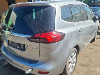 Dezmembrez opel zafira c , astra j, insignia b20dth фото 0