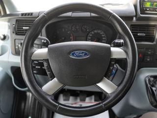 Ford Autoturism 17 Locuri foto 9