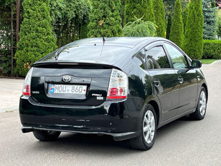 Toyota Prius foto 4