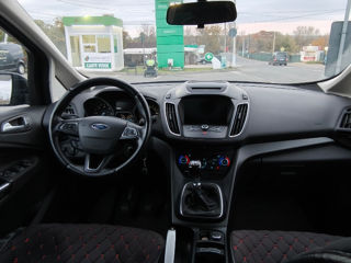 Ford Grand C-MAX foto 10