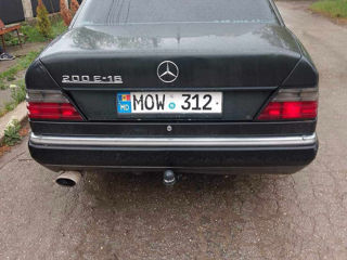 Mercedes Series (W124) foto 8