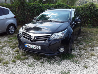 Toyota Avensis foto 5