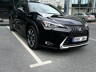 Lexus UX foto 3