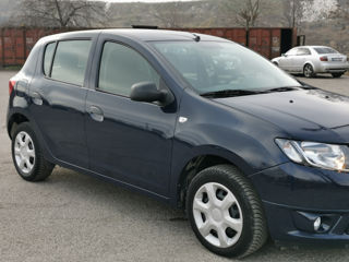 Dacia Sandero foto 2