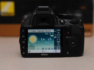 Nikon D3100 Full Kit (6000 de cadre) foto 3