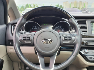 KIA Carnival foto 7