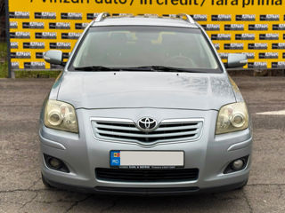 Toyota Avensis foto 4