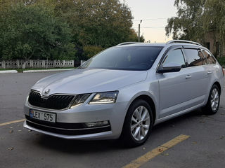 Skoda Octavia foto 1