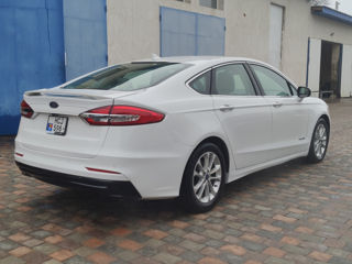 Ford Fusion foto 5