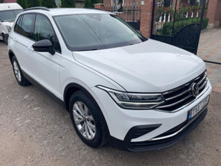 Volkswagen Tiguan foto 2